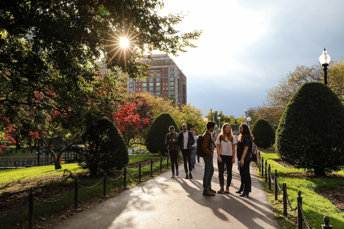 Suffolk student stroll through the Boston Common and Public Garden in the fall.