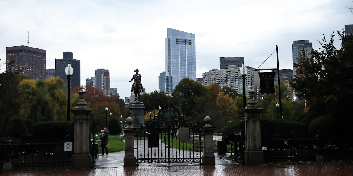 Suffolk student stroll through the Boston Common and Public Garden in the fall.