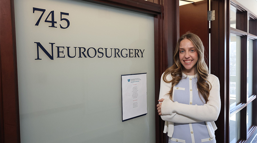 Lauren Costa, BSBA ’24, outside Mass General’s Department of Neurosurgery